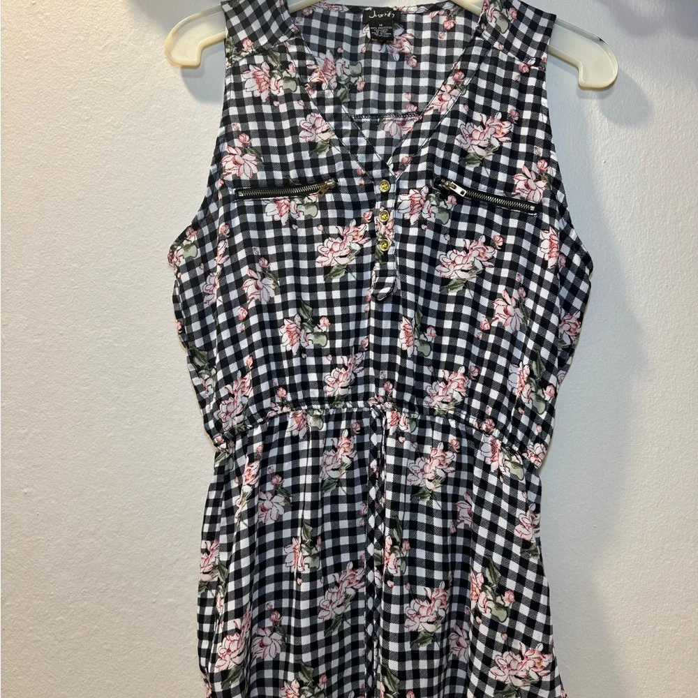 sleeveless tank
